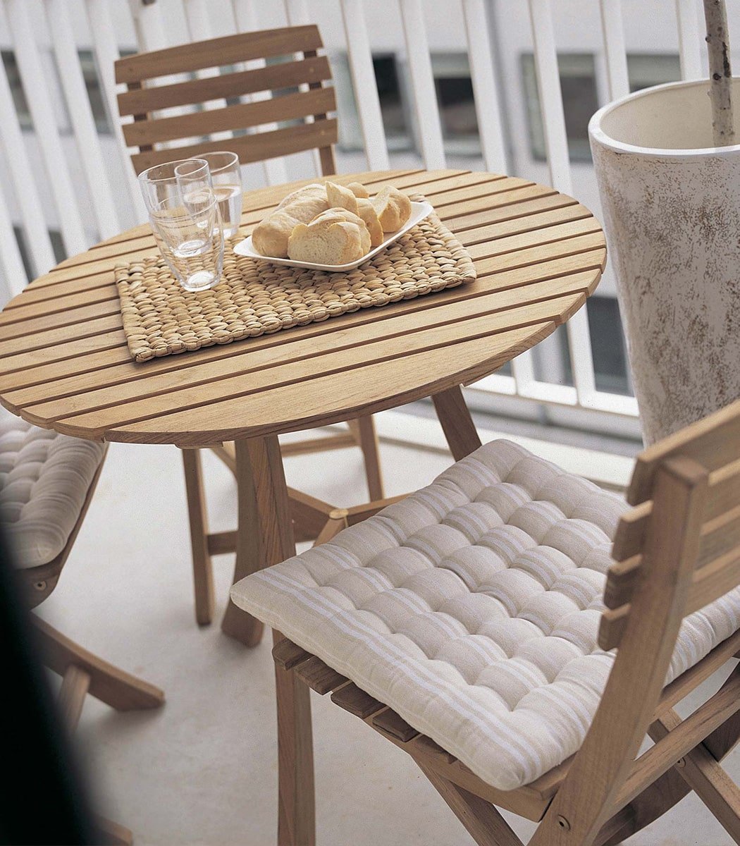 Classic wooden chair - Image 2
